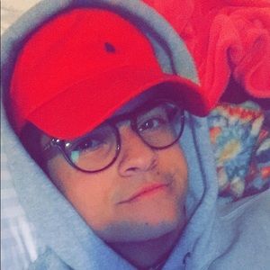 Meet your Posher, Cameron